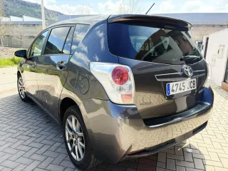 Toyota verso Corolla 2016