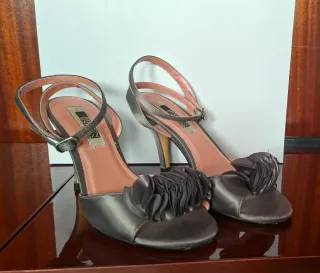 Zapatos tacón 39 Furezza gris humo