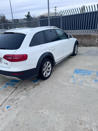 Audi A4 Allroad 2012