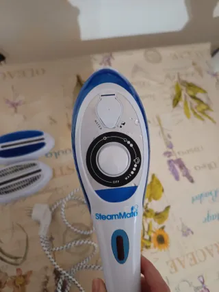 Plancha de vapor SteamMate con accesorios