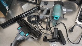 - Cecotec Aspirador Vertical Conga Thunderbrush