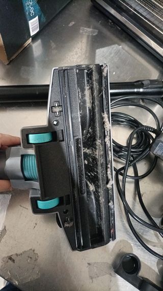 - Cecotec Aspirador Vertical Conga Thunderbrush