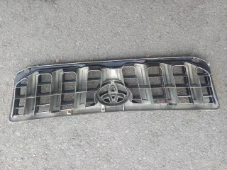 Rejilla Delantera Toyota Land Cruiser