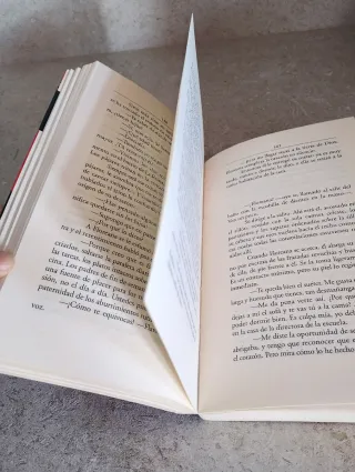 El albergue de las mujeres tristes (HISPANICA) ...