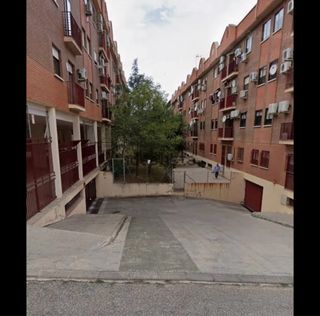 Alquilo plaza de garaje Santiago Bonavia  ARANJUEZ