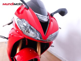 TRIUMPH DAYTONA 675 ABS