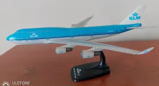 Boeing 747-400 PH-BFJ 1-250 manca motore
