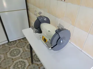 Esmeriladora QSM 200.