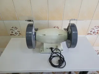 Esmeriladora QSM 200.