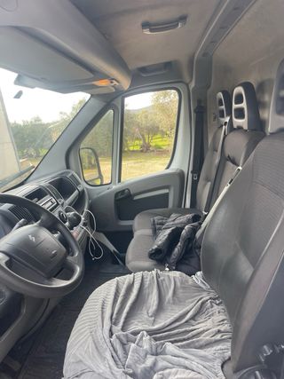 Furgoneta Blanca Citroen Jumper