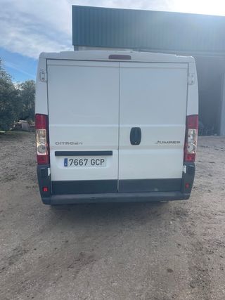 Furgoneta Blanca Citroen Jumper