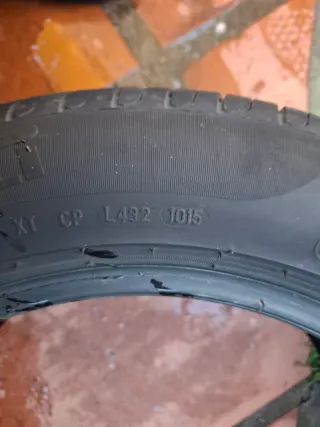 4 Neumáticos Pirelli R16 225/50 Drift