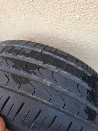 4 Neumáticos Pirelli R16 225/50 Drift