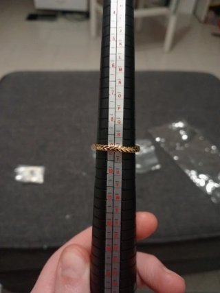 Anello da bigiotteria modello B