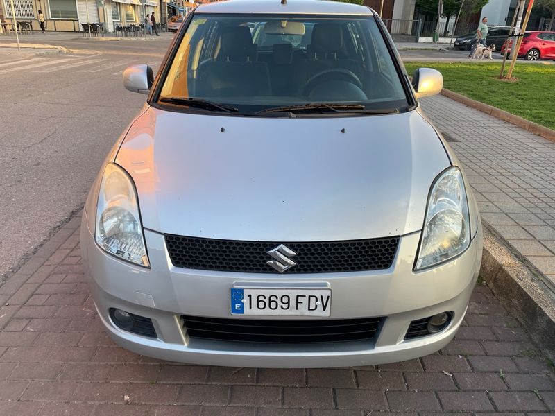 Suzuki Swift 2006 - foto 1