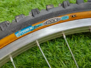 RUEDA MOUNTAIN BIKE OLD HUTCHINSON ACS VINTAGE MTB