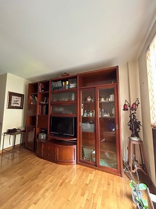 Mueble salón madera maciza vitrina