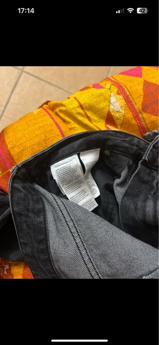 Jeans Calvin Klein neri strappati