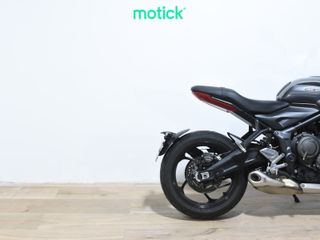 TRIUMPH TRIDENT 660 (A2)