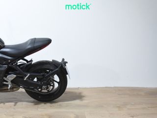 TRIUMPH TRIDENT 660 (A2)