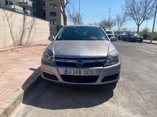 Opel Astra 2004