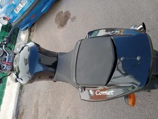 Hyosung Comet 125 Naked Negra