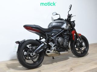 TRIUMPH TRIDENT 660 (A2)