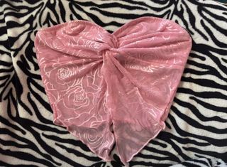 Top donna rosa con rose