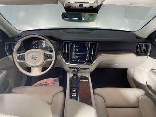 Volvo V60 D3 Momentum Pro 2019