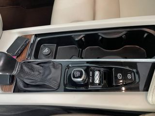 Volvo V60 D3 Momentum Pro 2019