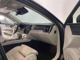 Volvo V60 D3 Momentum Pro 2019