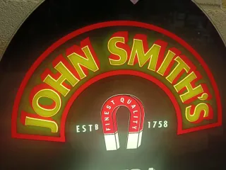 LETRERO LUMINOSO "JOHN SMITH'S EXTRA SMOOTH"
