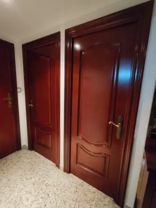 Puertas de madera interior