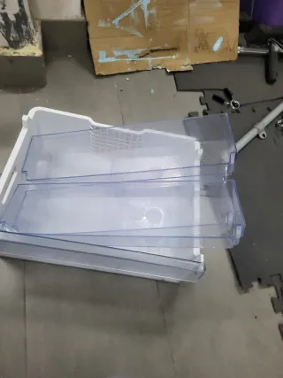 Cajón Congelador Frigorífico y lo de las puertas.