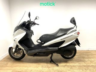 SUZUKI BURGMAN 200