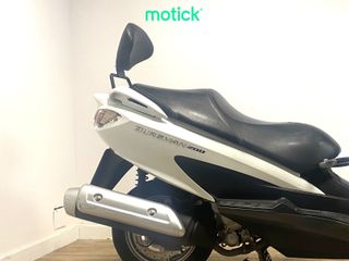 SUZUKI BURGMAN 200