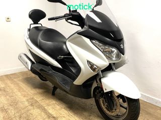 SUZUKI BURGMAN 200