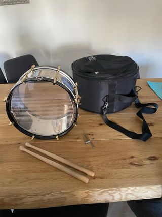Tambor 30cm con funda y baquetas