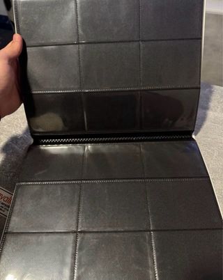 Álbum Pokémon Scarlet & Violet 151 Inglés