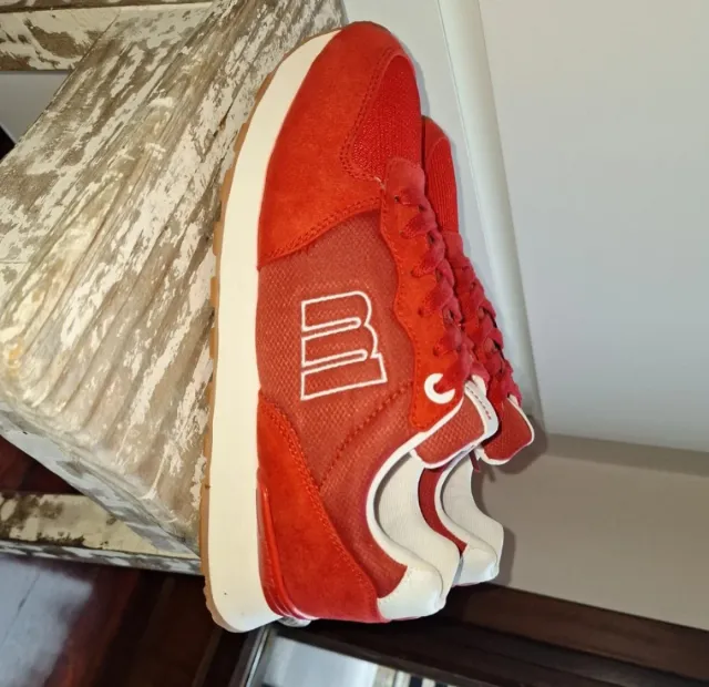 Zapatillas Mustang Rojas y Blancas