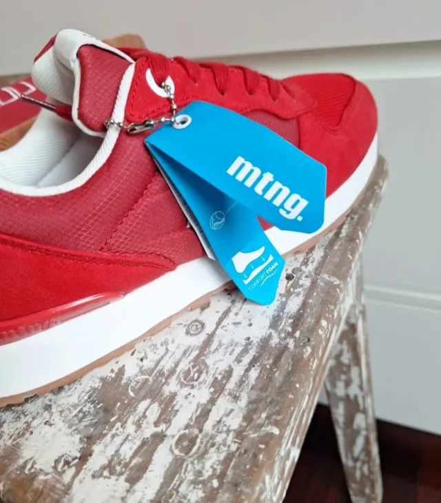 Zapatillas Mustang Rojas y Blancas