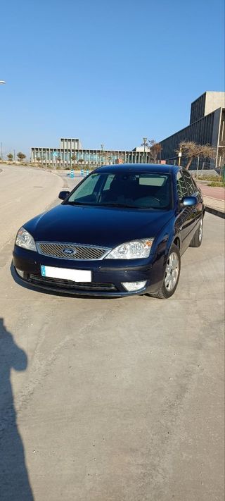 Ford Mondeo Ghia 2.0 TDCi 130cv