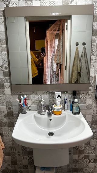 Lavabo suspendido + grifo