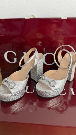 Tacones Gucci