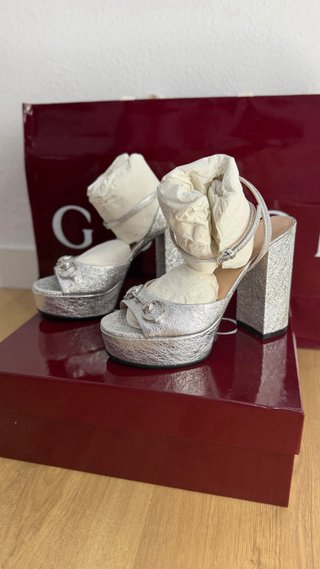 Tacones Gucci
