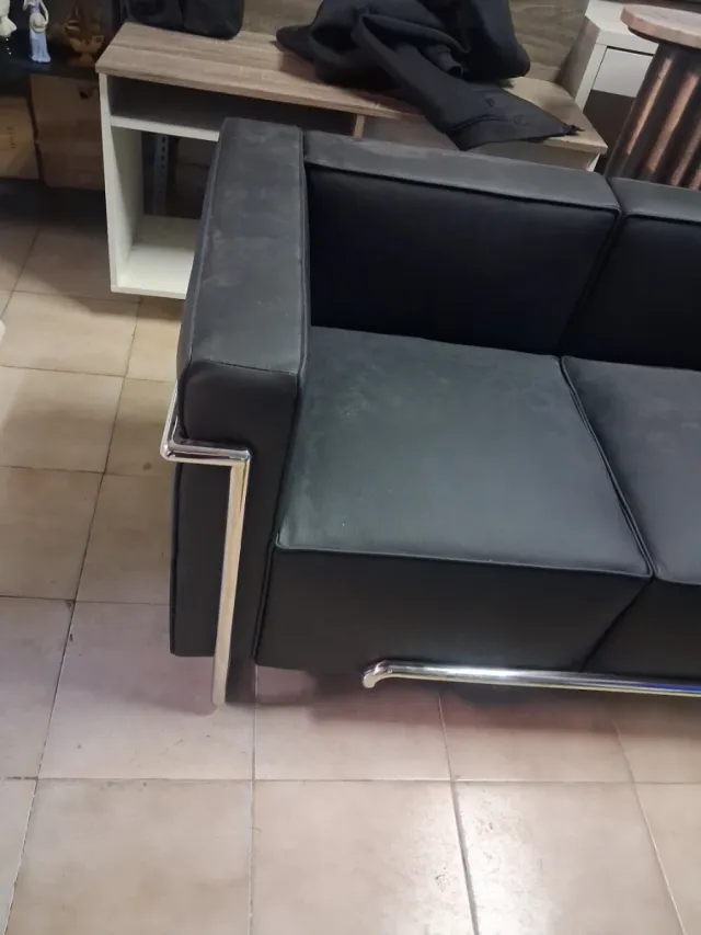 Sofá recibidor de 3 plazas negro