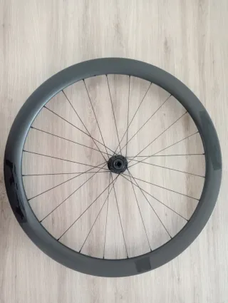 Ruedas carbono Novatec R4 + bielas Sram rival dub