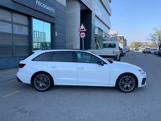 Audi A4 Avant Black line 35 TDI 120kW S tronic