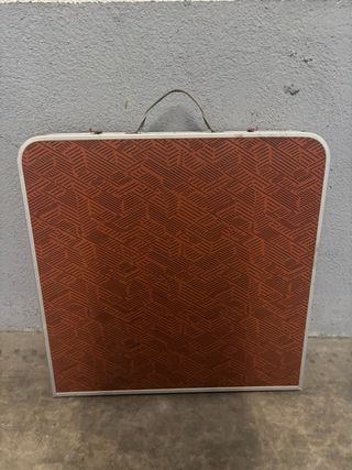 Mesa plegable camping naranja y plata