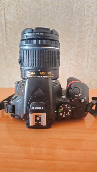 Cámara Nikon D5600 + Accesorios